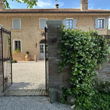 Casaforte La Bastide לינה וארוחת בוקר פררה
